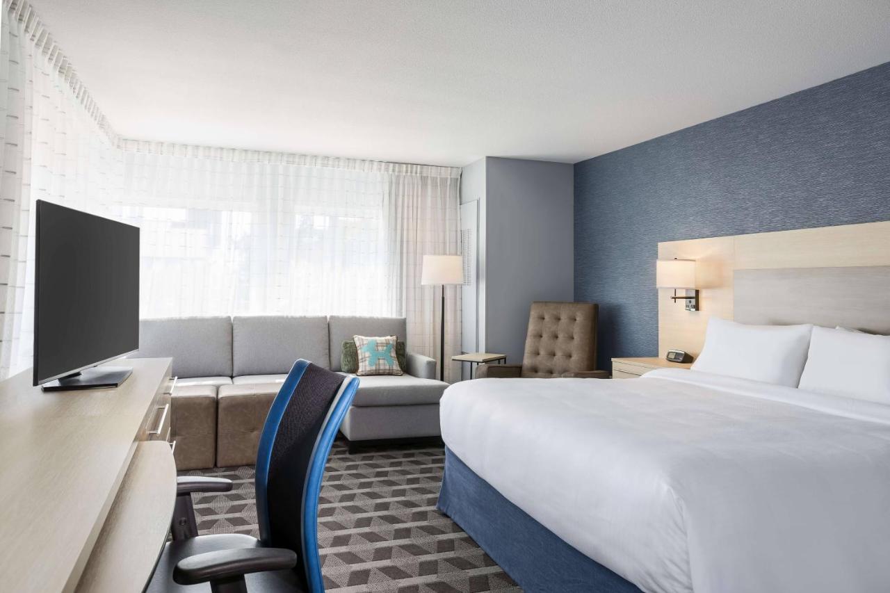 Towneplace Suites By Marriott Rochester Mayo Clinic Area Exterior photo