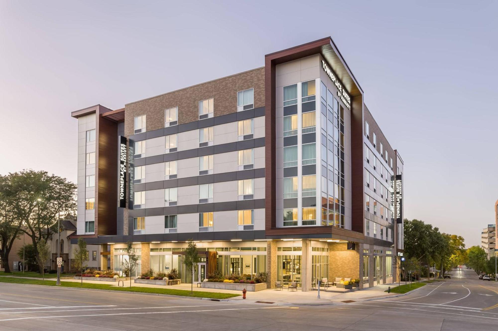 Towneplace Suites By Marriott Rochester Mayo Clinic Area Exterior photo
